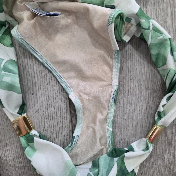 Green and White Camouflage Bikini - Picture 4 of 9